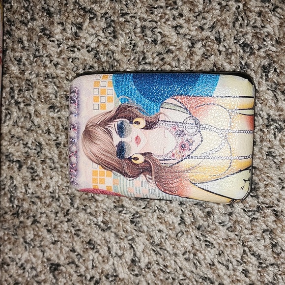 LANY bag - Picture 3 of 7